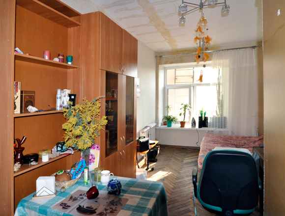 Как продать комнату в коммунальной квартире?