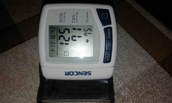 Можно ли вернуть тонометр обратно в аптеку, при каких условиях и как это правильно сделать?