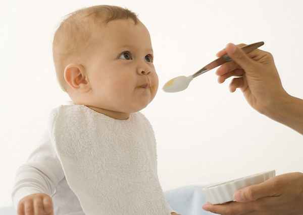 Питание ребенка в 11 месяцев: меню (рацион) и развитие| 