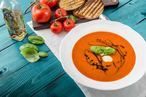 Суп из свежих томатов с брускеттами, рецепт 