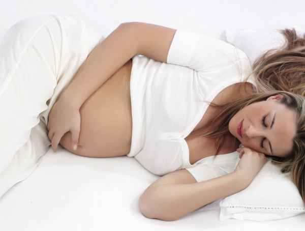 Что такое гeнитaльный гepпeс? Как он влияет на беременность? 