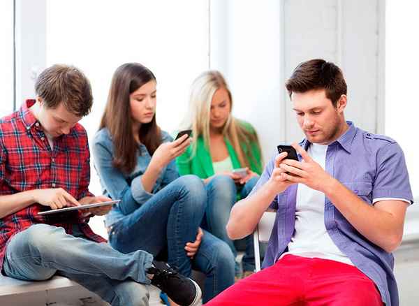 Подростки и интернет самоопределение развитие| 