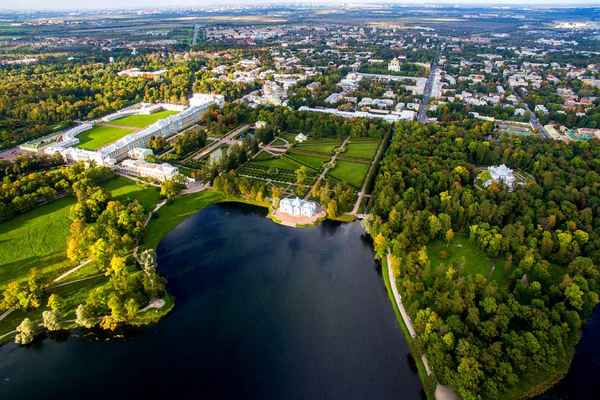 Екатерининский парк в Царском Селе: история, описание