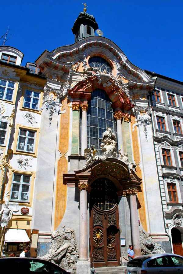 Церковь Азамкирхе в Мюнхене: история, описание