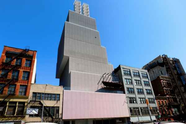 Новый музей современного искусства в Нью-Йорке
